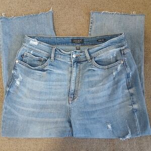 Judy Blue Light Blue Distressed Ankle Jeans